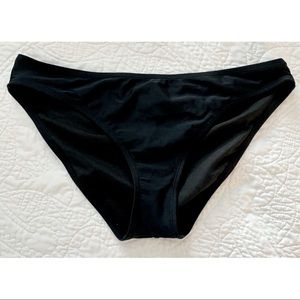 Malibu Dream Girl Women’s Black Ruched Bottom Bikini Bottoms, Size L